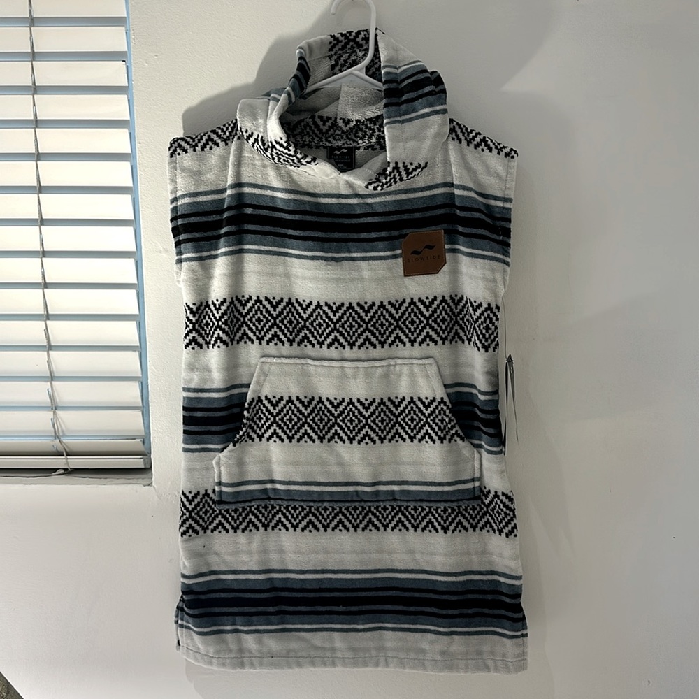 NWT SLOWTIDE kids changing poncho